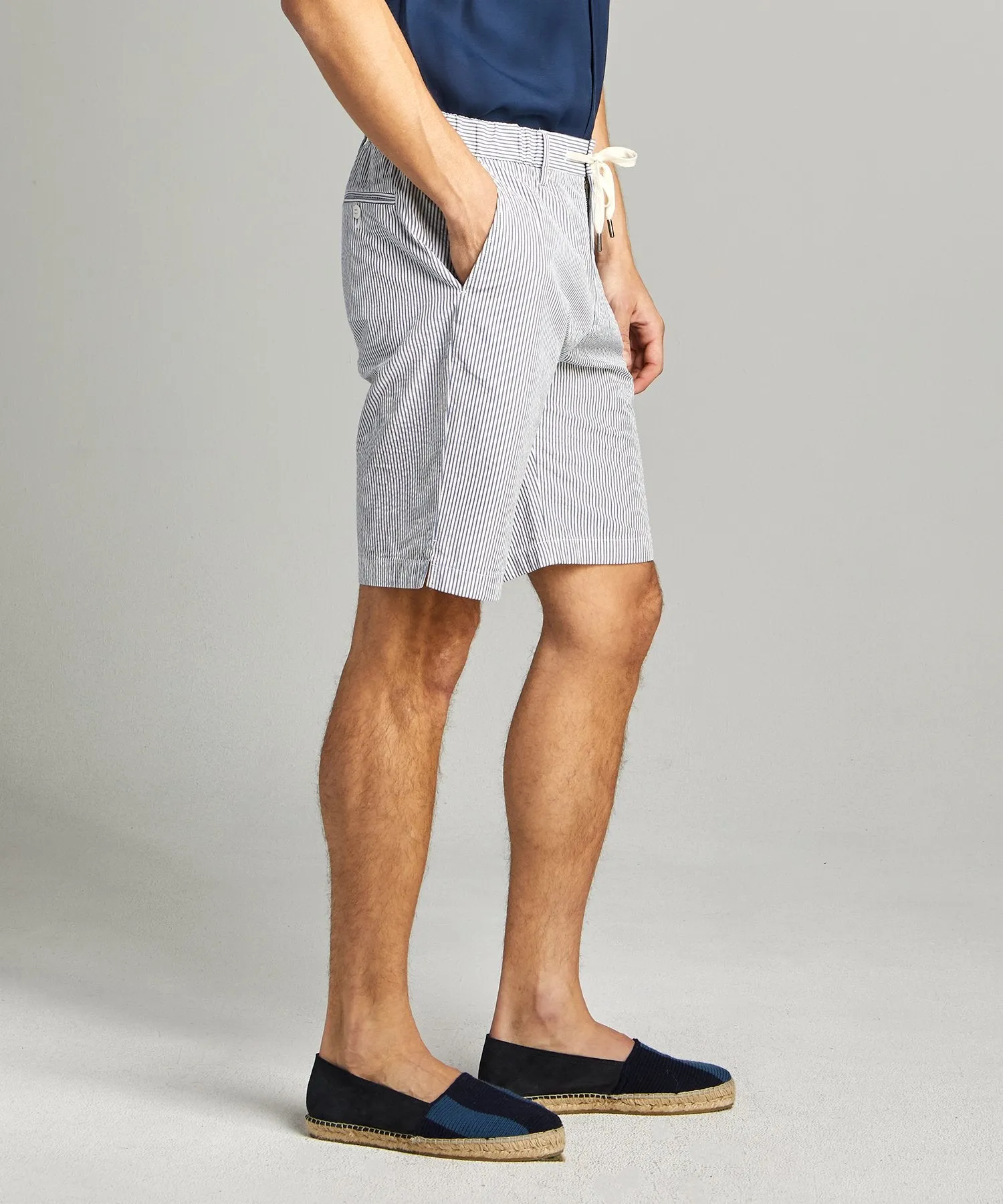 10" Seersucker Traveler Short in Blue