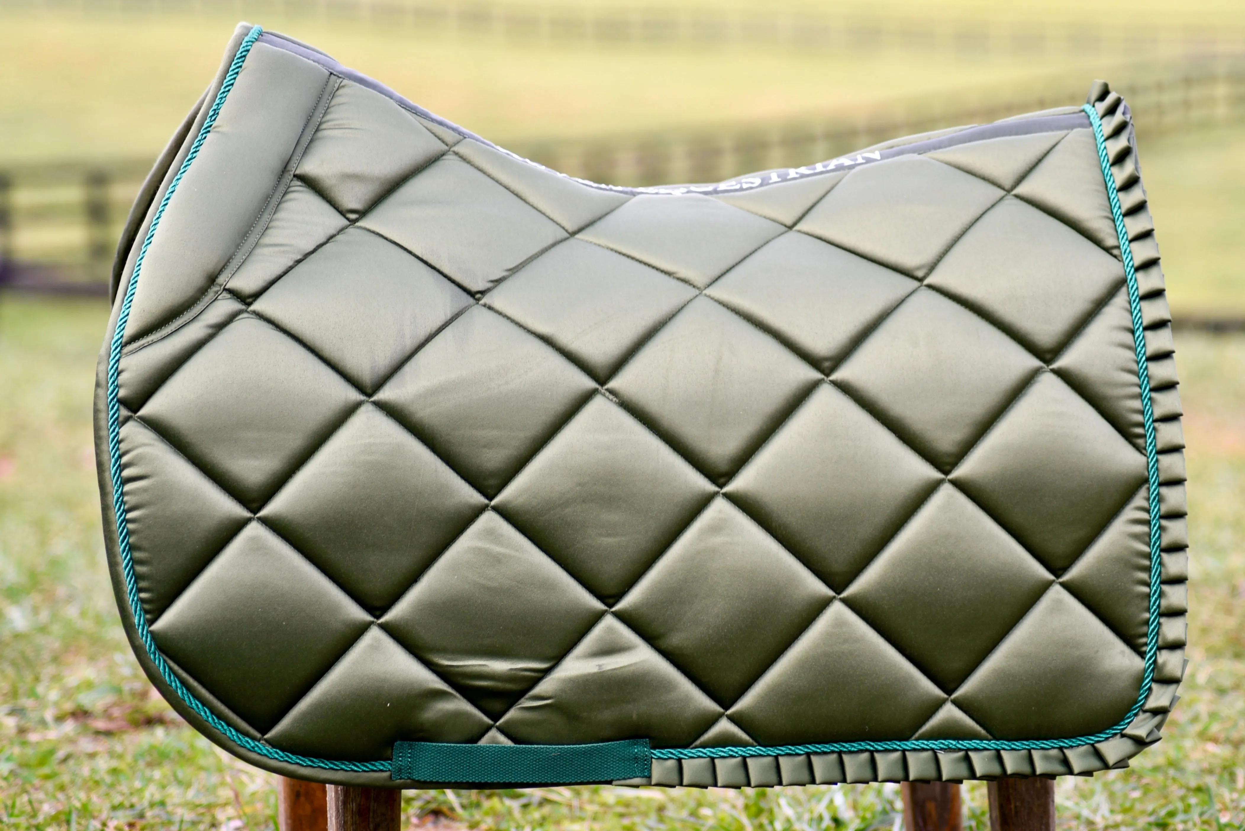 Auven Equestrian Saddle Pads - Jumping
