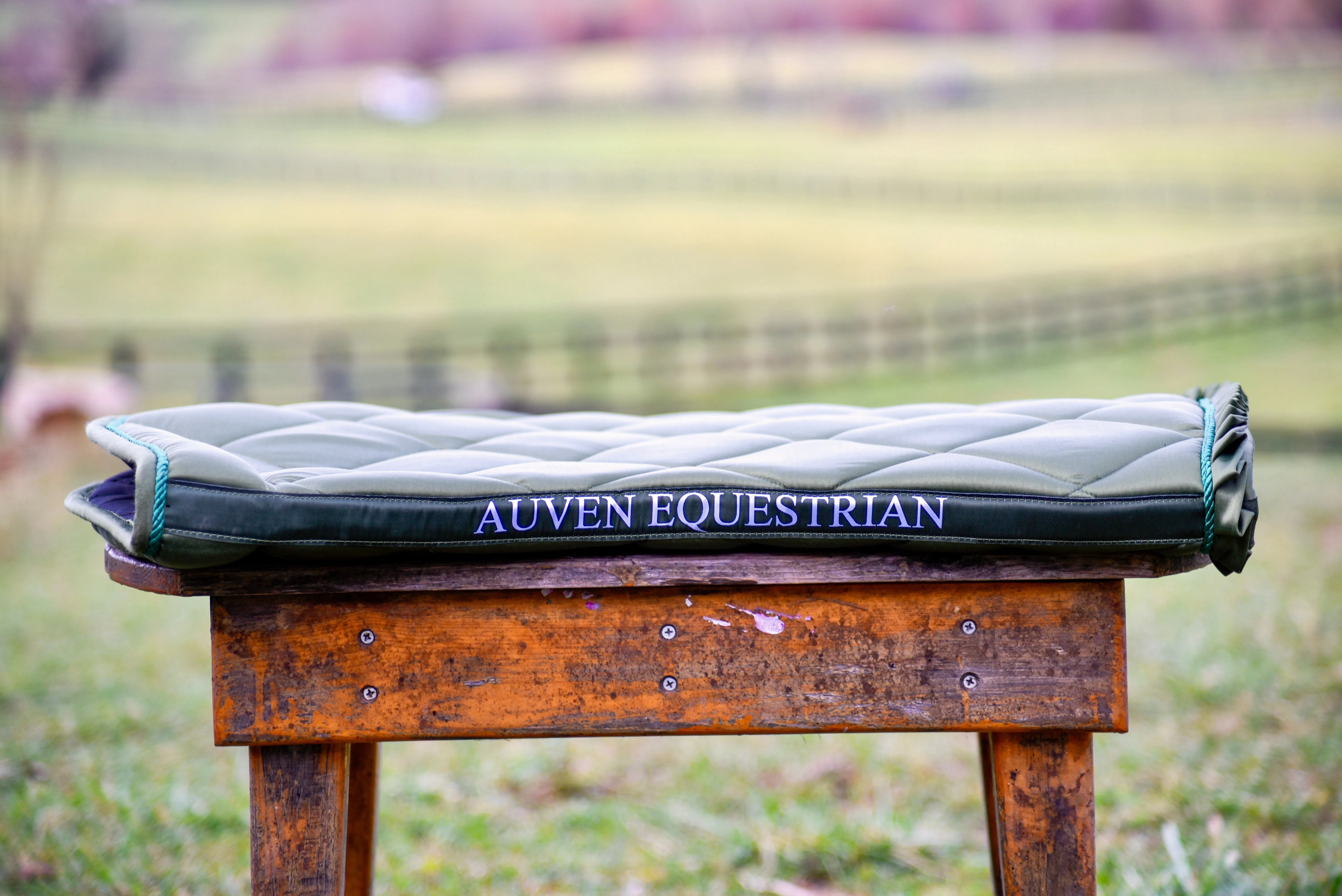 Auven Equestrian Saddle Pads - Jumping