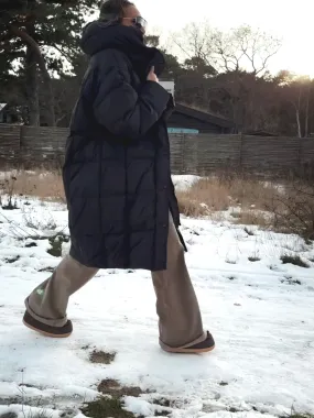 DOWN COAT - BLACK
