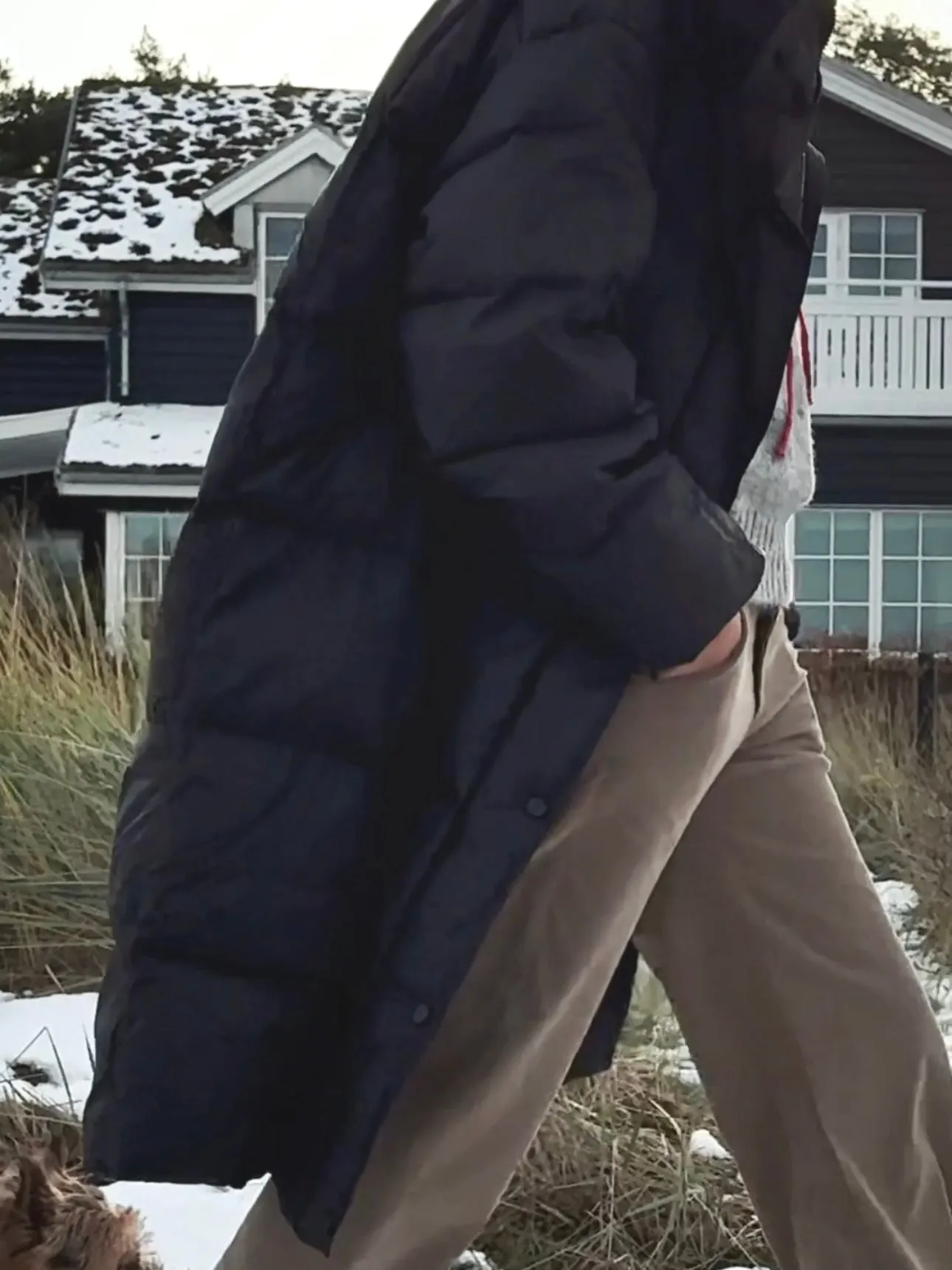 DOWN COAT - BLACK