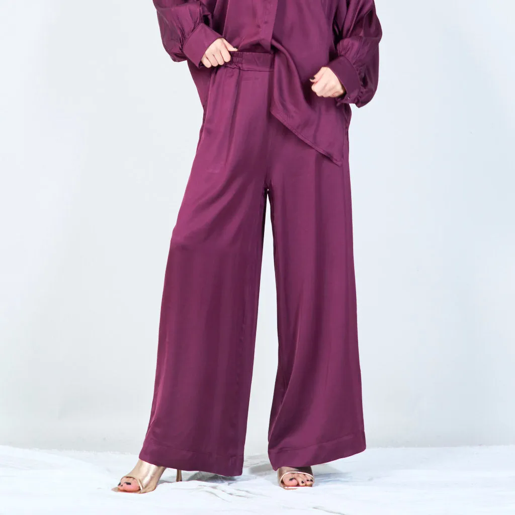 High-waist flowy pants wholesale