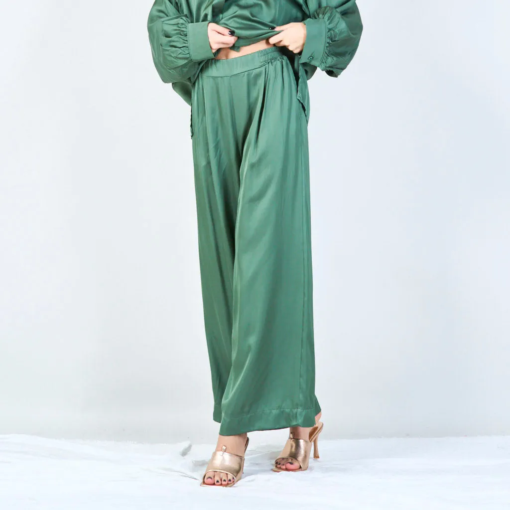 High-waist flowy pants wholesale