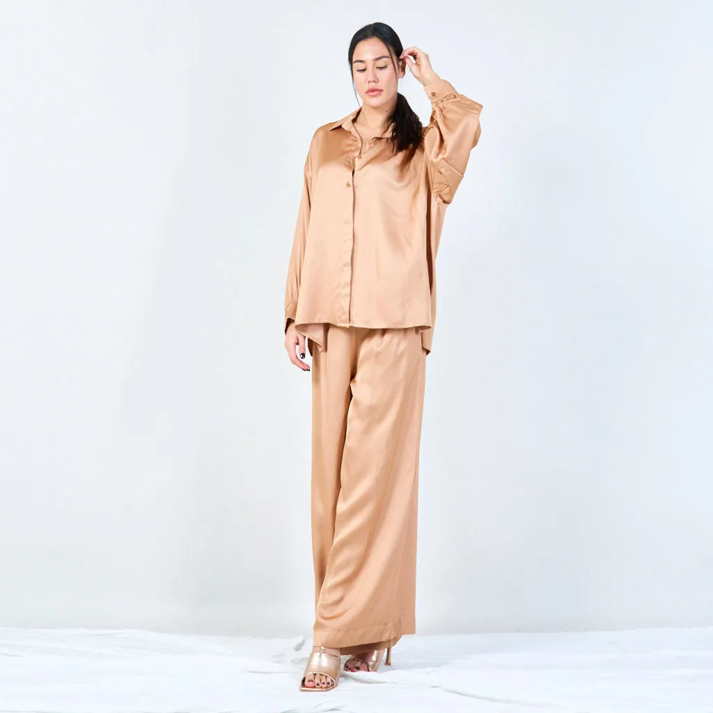 High-waist flowy pants wholesale