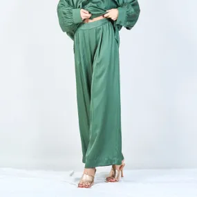 High-waist flowy pants wholesale