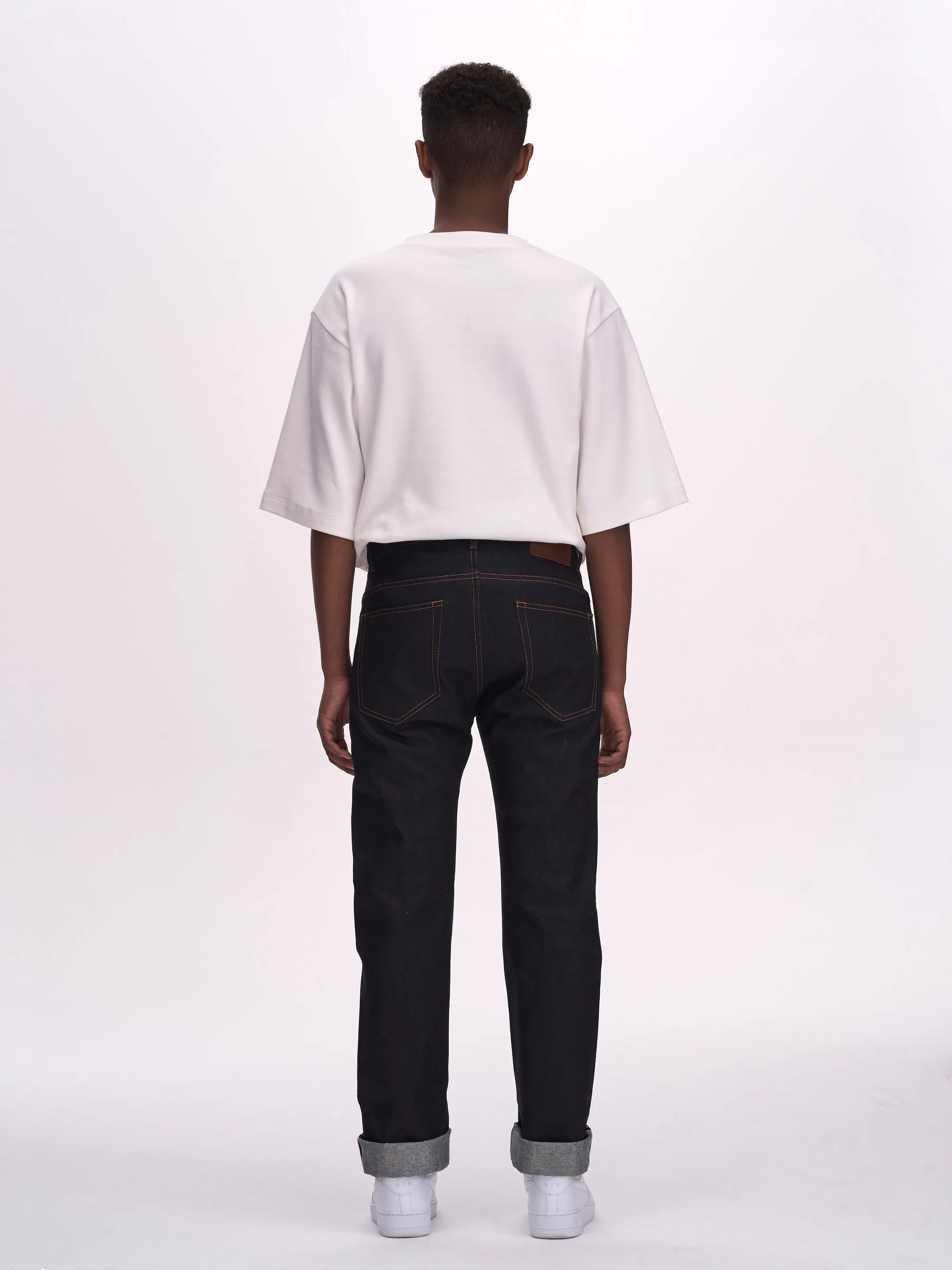 STRAIGHT JEANS